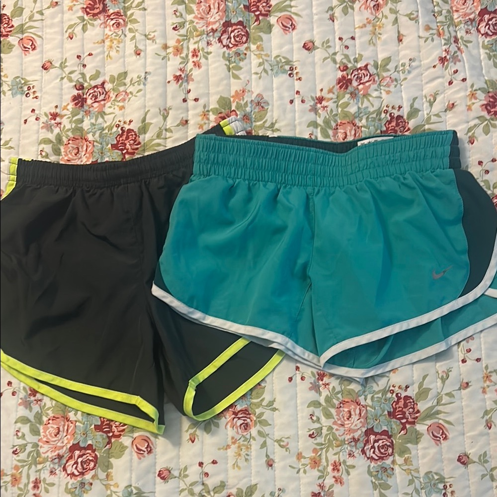 Nike Shorts bundle Girls Size medium